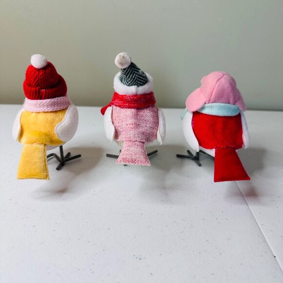 Christmas Wondershop Winter Birds Decor With Hats Scarves 4 inches 2021 set of 3 - Picture 5 of 11